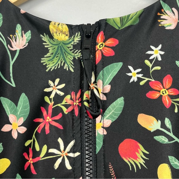 Averie Zip Up One-Piece Blaise Vibrant Rainforest Print swimsuit, small. - Picture 9 of 12
